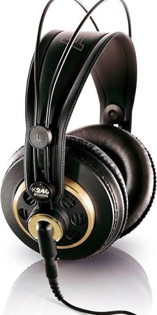 AKG K240 Studio